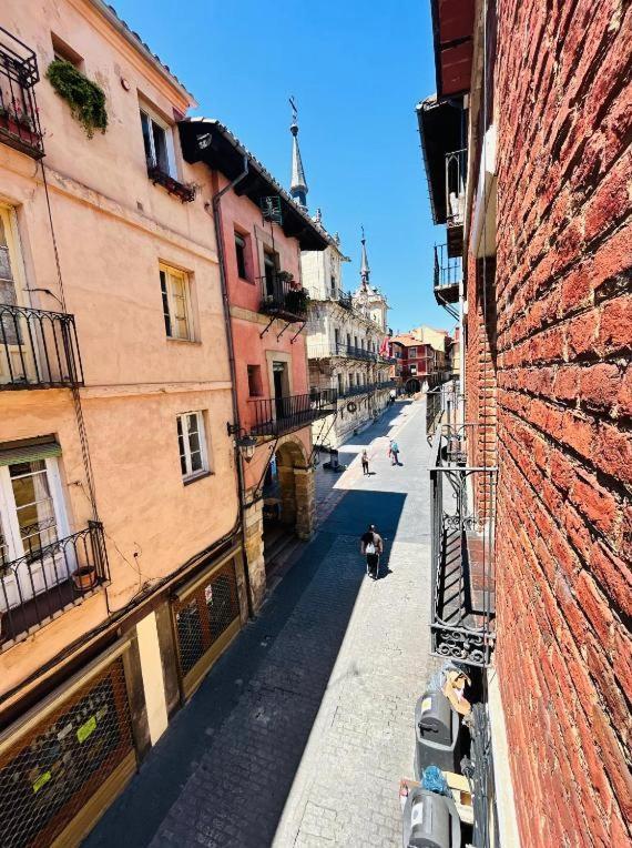 Arquitecto De La Vida- Plaza Mayor レオン エクステリア 写真