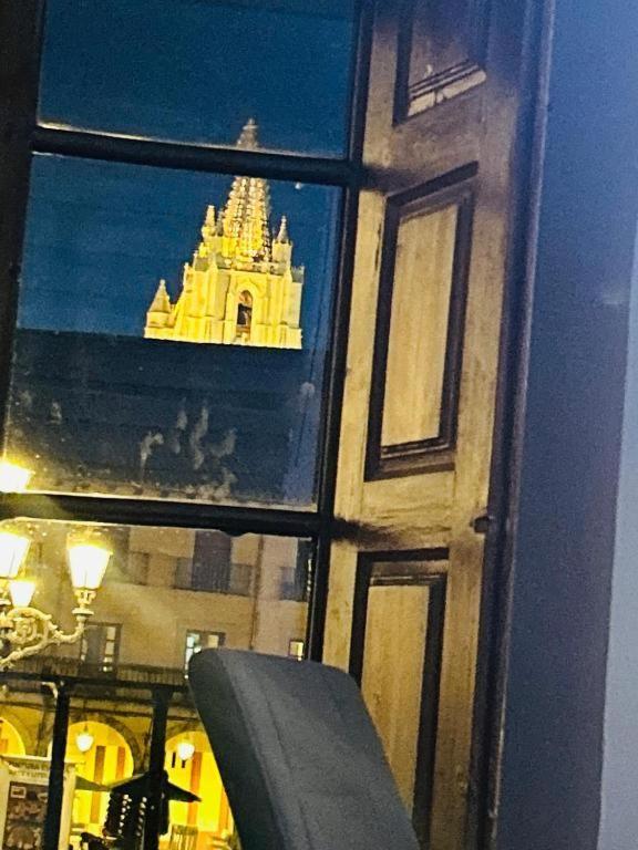 Arquitecto De La Vida- Plaza Mayor レオン エクステリア 写真