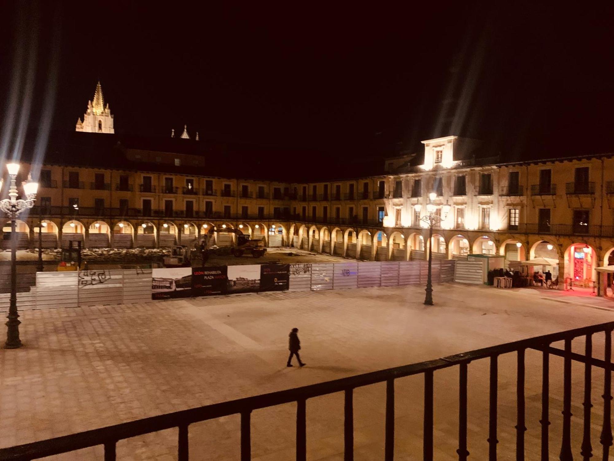 Arquitecto De La Vida- Plaza Mayor レオン エクステリア 写真